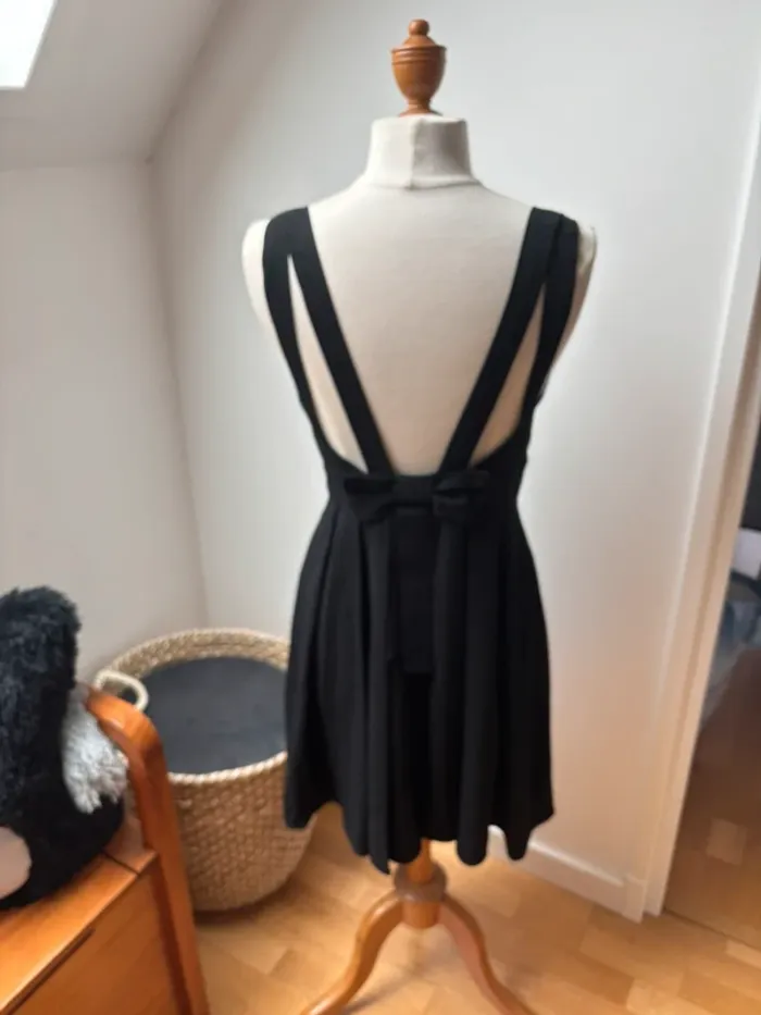 🖤 Robe noire dos croisé avec noeud - modèle Rencontre - Claudie Pierlot 🖤 T38 - photo numéro 8