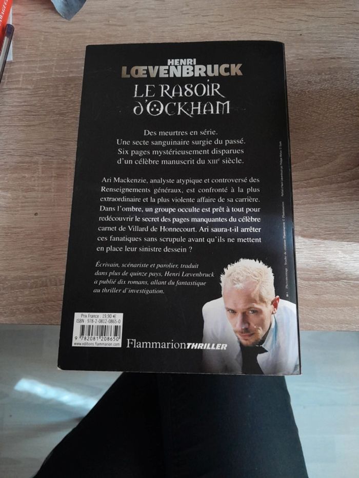 Super livre polar-historique palpitant - photo numéro 2