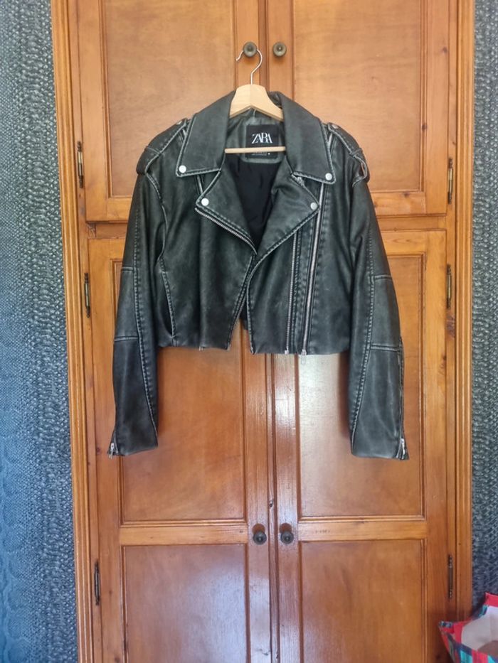 Perfecto court Zara