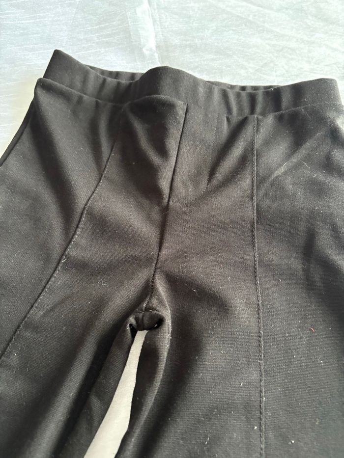 Pantalon noir bas évasé - photo numéro 2