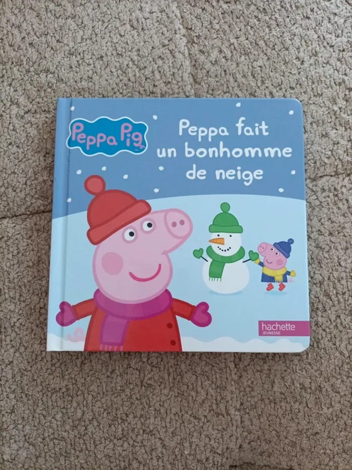 Livre cartonné Peppa pig : Peppa fait un bonhomme de neige