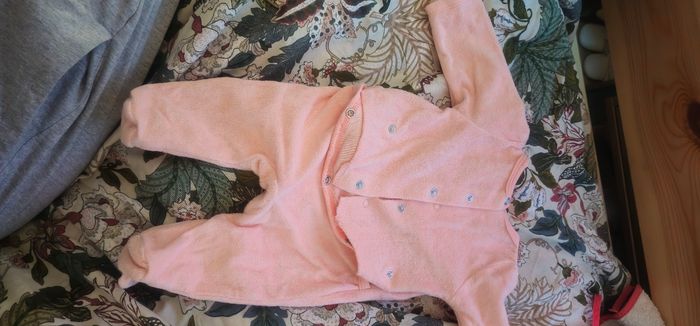 Pyjamas in extenso 1 mois - photo numéro 3