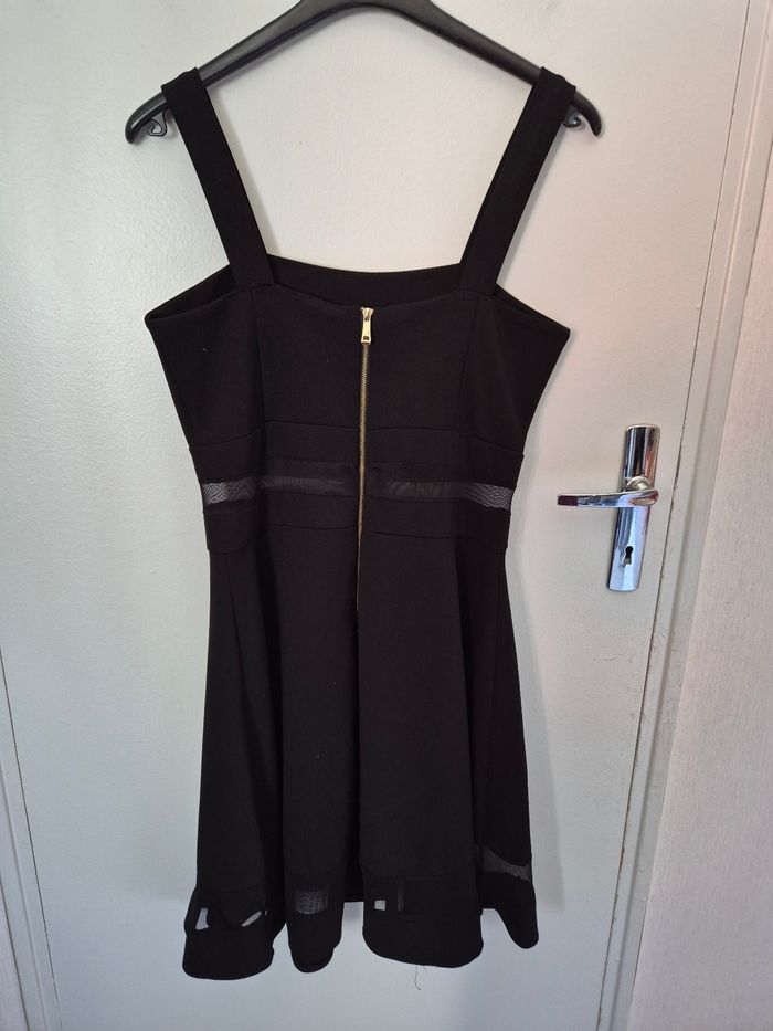 Magnifique robe taille 42 avec bandes transparente - photo numéro 4