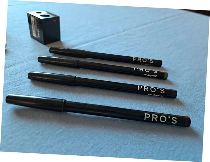 Lot de maquillage neuf PRO'S - 25 pieces - photo numéro 5