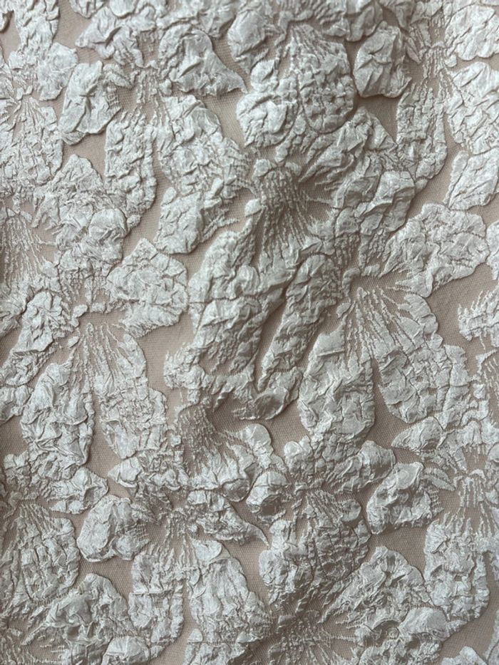 Robe Col Bardot Manches Bouffantes Fendu Dos-Nu En Jacquard - photo numéro 2