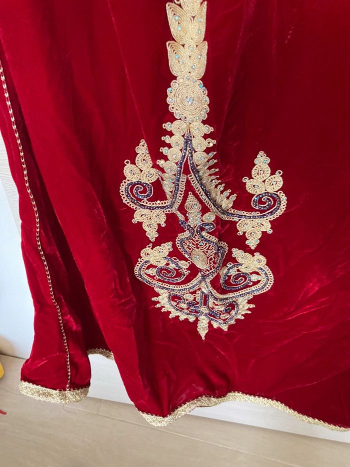 Ensemble de cérémonie marocain 42 / 44 - photo numéro 3