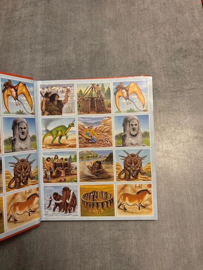 Livre l’imagerie des dinosaures et de la Préhistoire - photo numéro 2