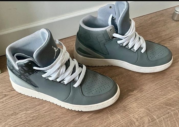 Air Jordan 1 Flight 3 BG Montante Grise - photo numéro 7