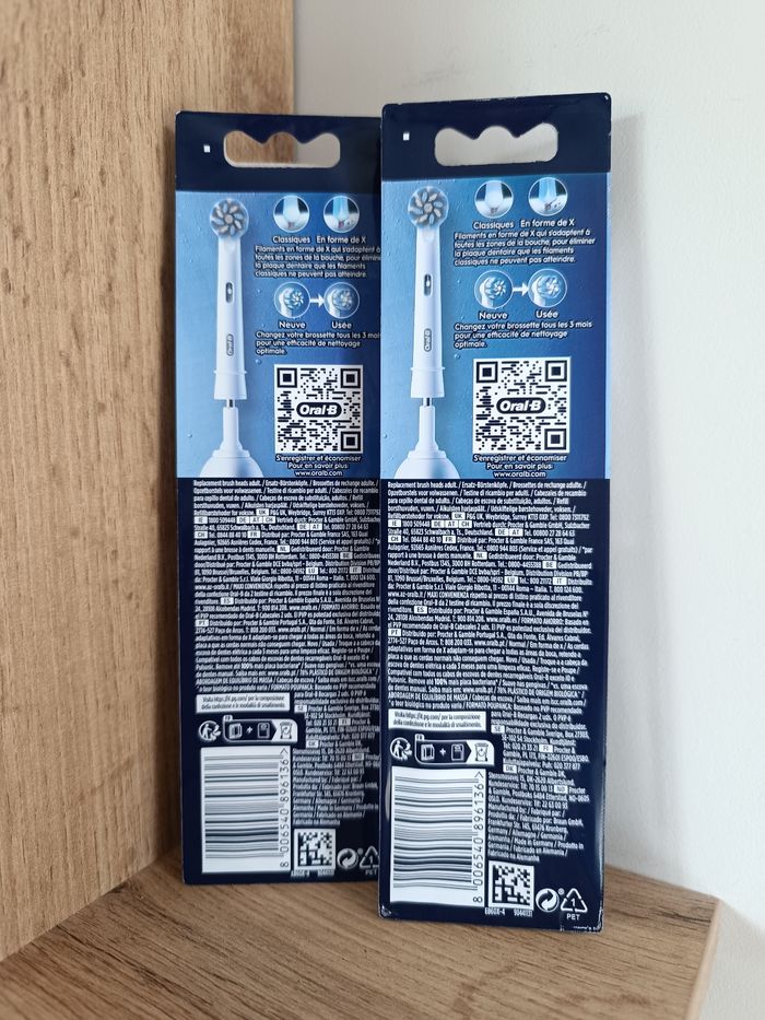 8 Brossettes Oral-B pro sensitive clean blanches - photo numéro 2