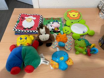 Lot de 7 petits jouets bébé sensoriel