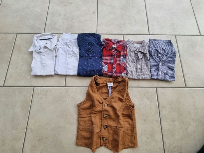 Lot de 6 chemises taille 6 ans et gilet habillé taille 5 ans