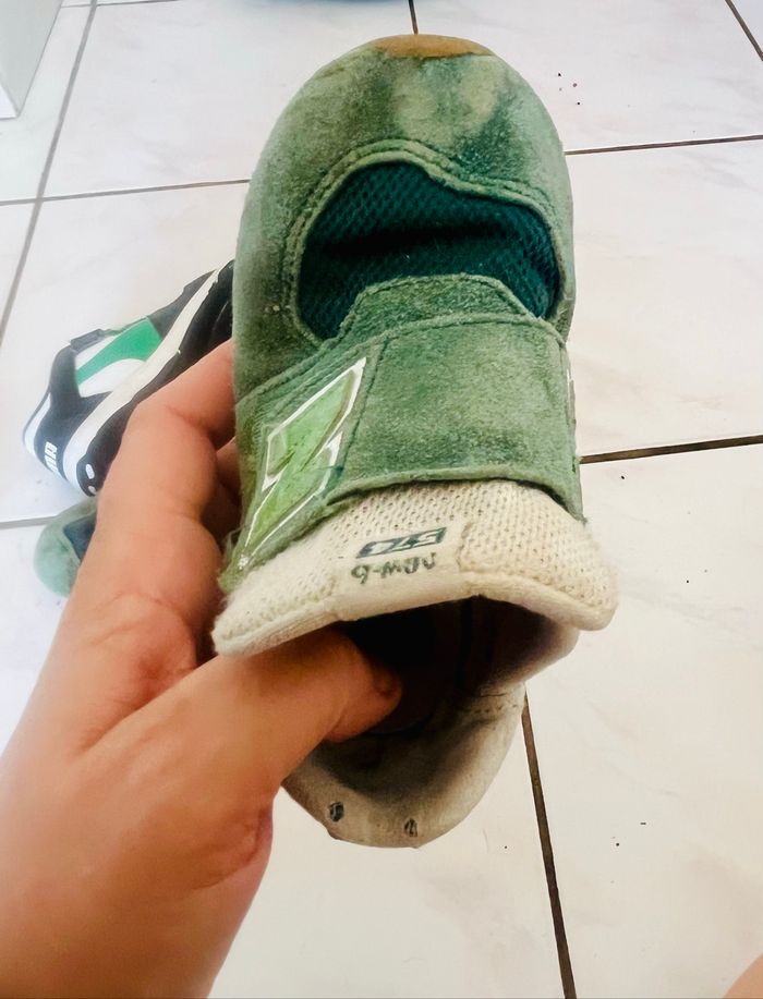 Petit lot de chaussures - photo numéro 4
