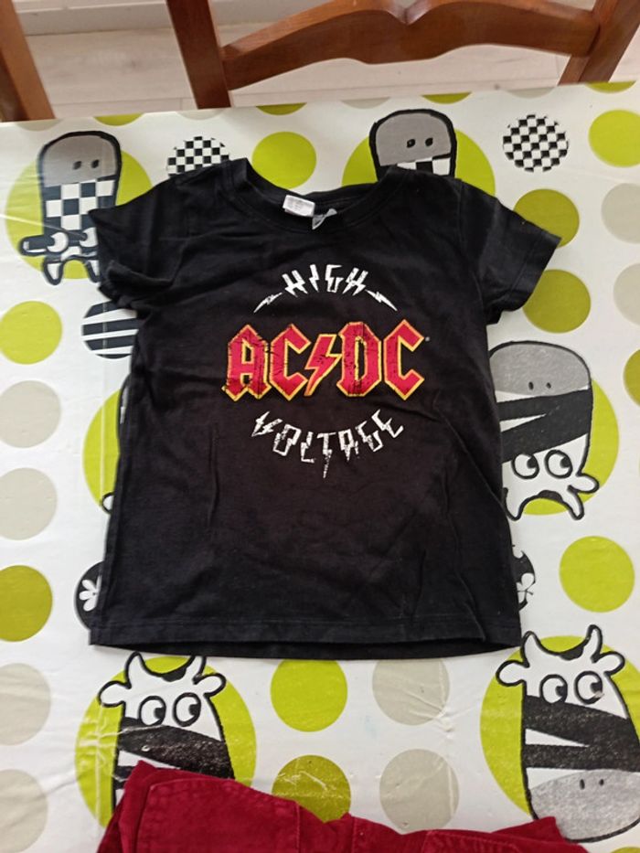 Tee-shirt ACDC h&m + pantalon Sergent Major 2 ans - photo numéro 3