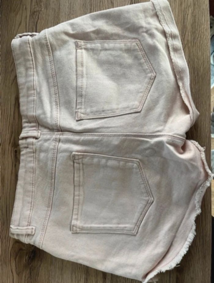 Short en jean rose clair Bizzbee – taille 38 / M - photo numéro 2