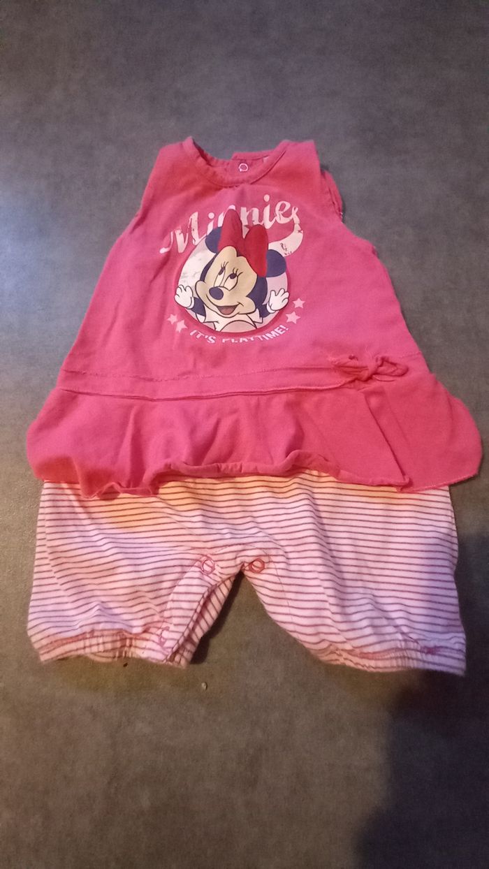 Lot de vêtements fille 9 mois - photo numéro 2