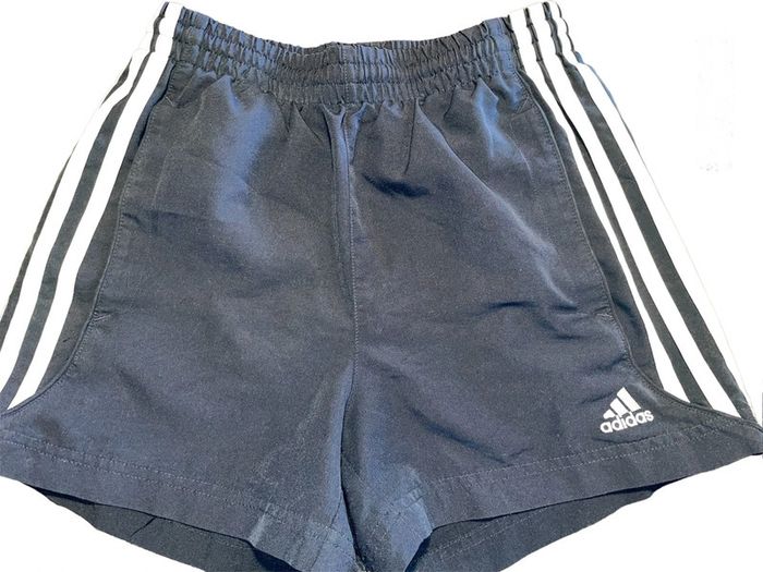 Short Adidas 10 ans
