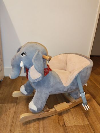 SPIELWERK® Fauteuil à Bascule Éléphant Jouet à bascule Animal en peluche