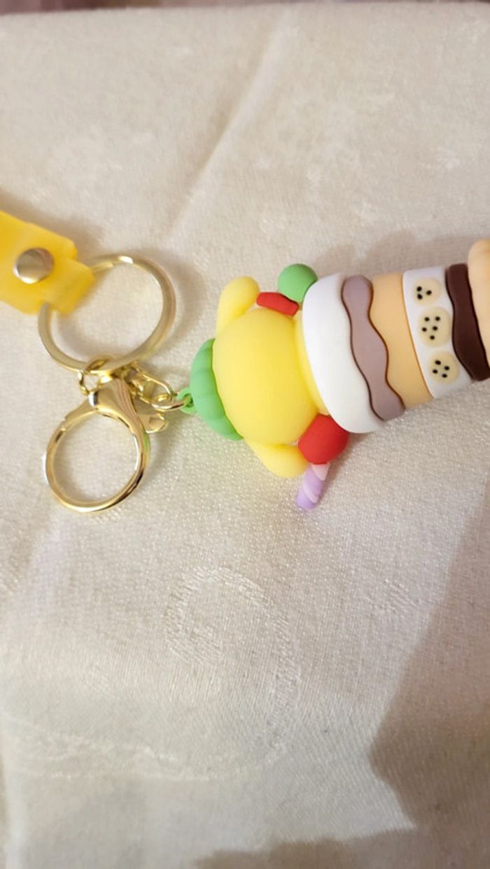 Porte-clés Pompompurin Sanrio - photo numéro 4