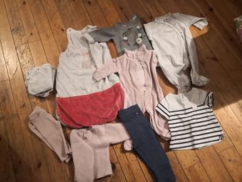 Lot vêtements bébé fille