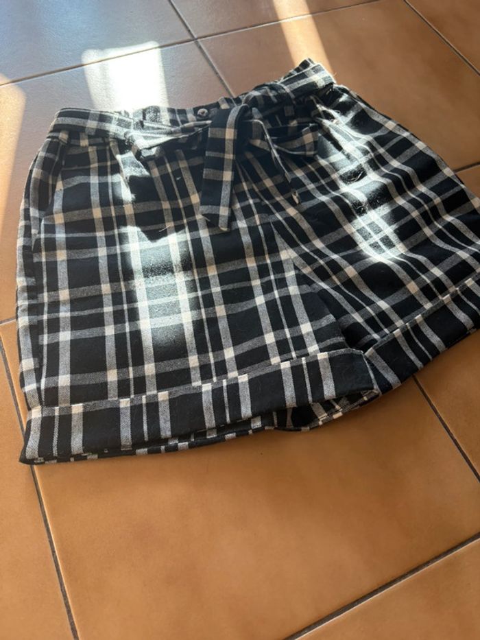 Short femme 34 - photo numéro 3