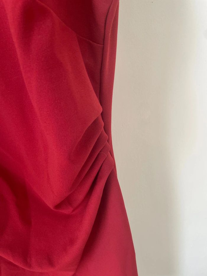 Belle robe fourreau - photo numéro 3