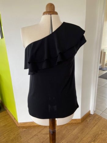 Top épaule dénudé taille L