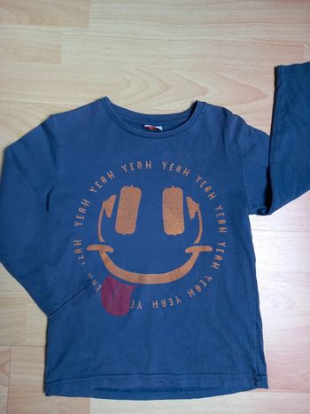 Tee-shirt manches longues TAO 6ans TBE