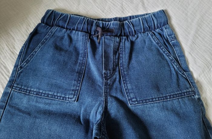 short en jeans tao 10ans (4e)
- photo numéro 2