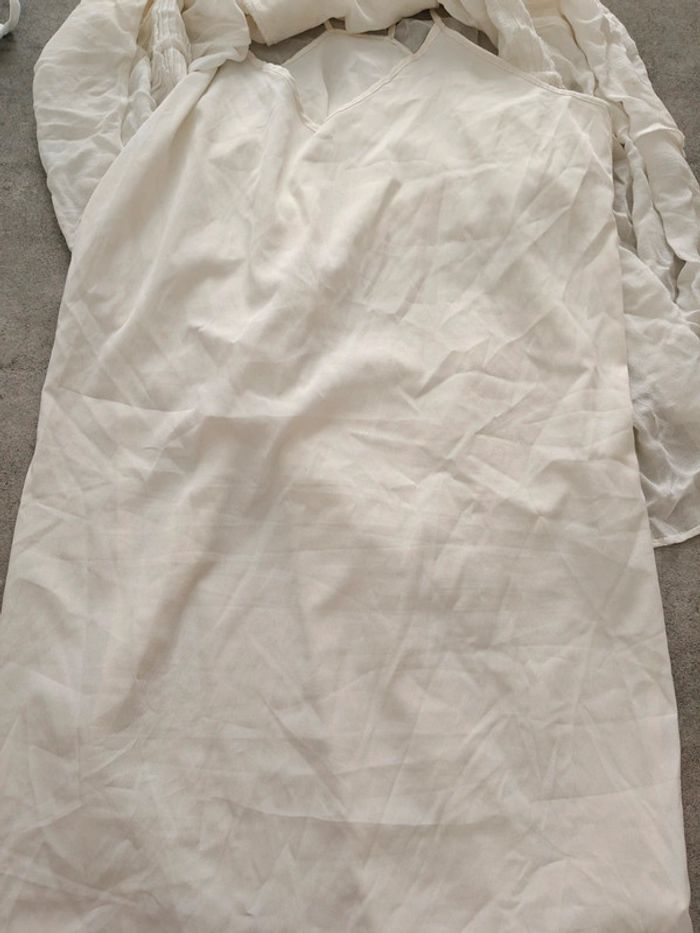 Robe Zara trafaluc style bohème blanc cassé avec fond de robe Taille M - photo numéro 6