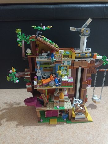 Lego Friends la cabane dans les arbres