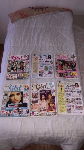 Magazines Disney Girl avec Tini Stoessel, Ariana Grande et Selena Gomez et d’autres artistes