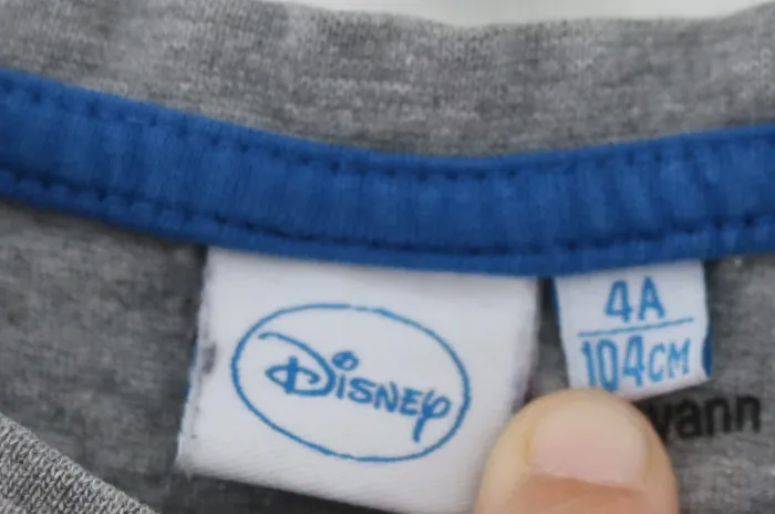 Ensemble haut Disney, pull T-Traxx, pantalon sans marque et gilet Gabrines 4 ans - photo numéro 13