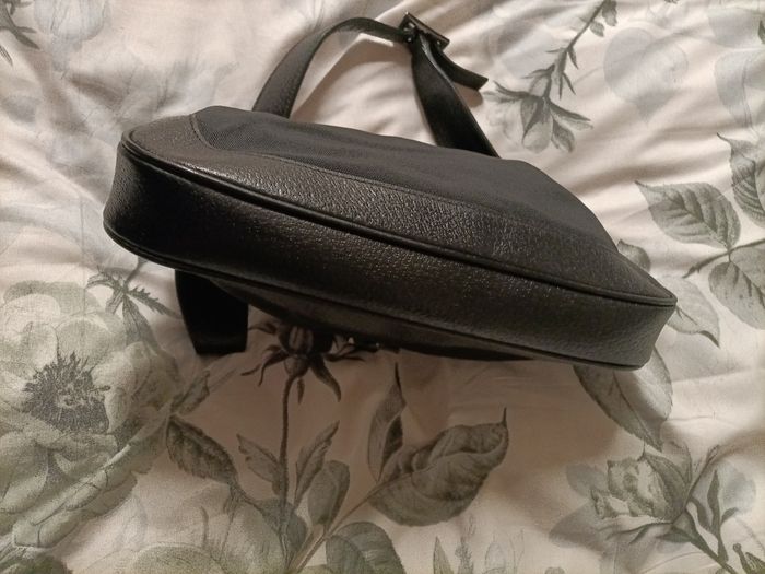 Sac Gucci vintage  en très très bon état et très joli à sortir - photo numéro 9