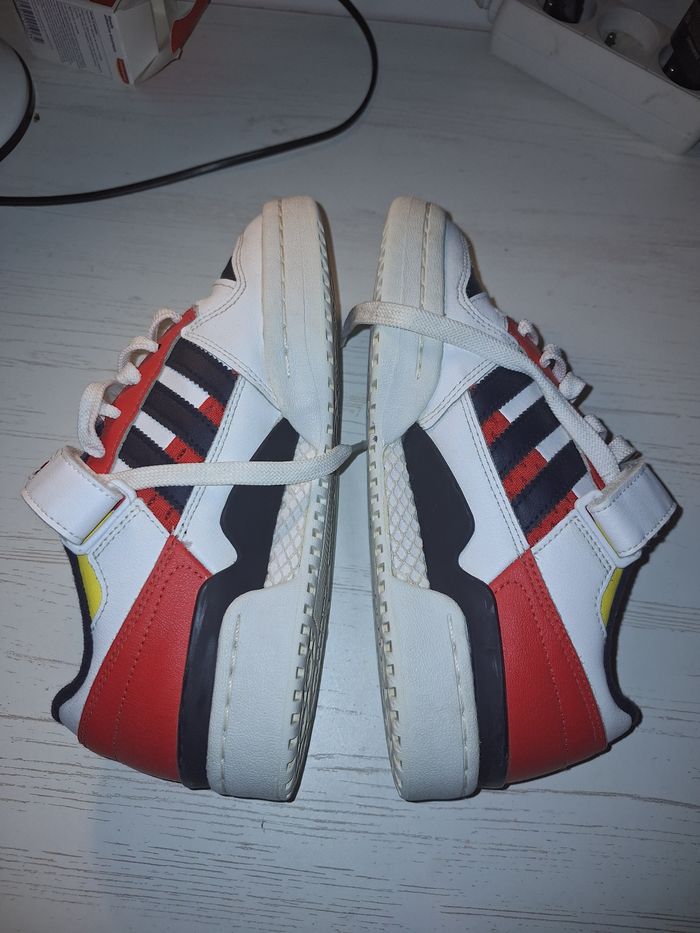 Une paire de basket adidas - photo numéro 5