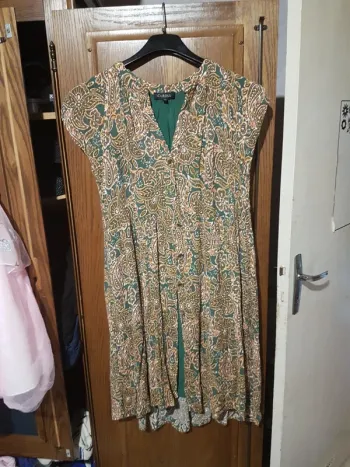 Robe  Caroll  M
