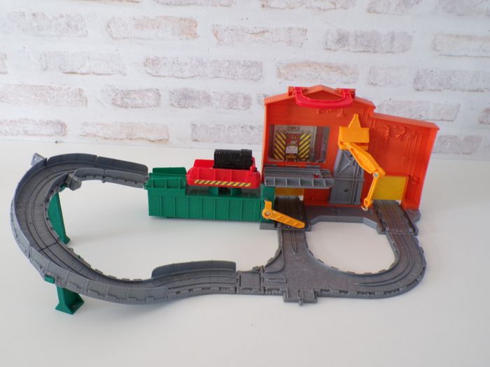 Circuit de train Thomas et ses amis - Usine diesel de Vicarstown - photo numéro 2