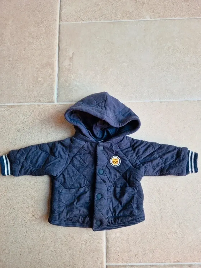 Petite veste tape a l'œil