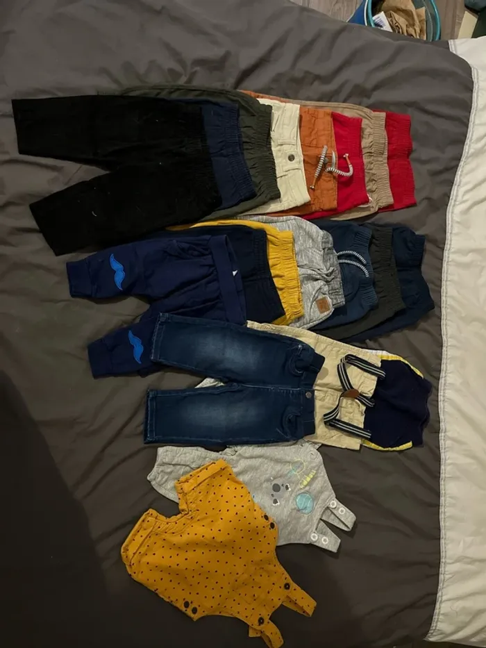 Lot pantalon 6 mois