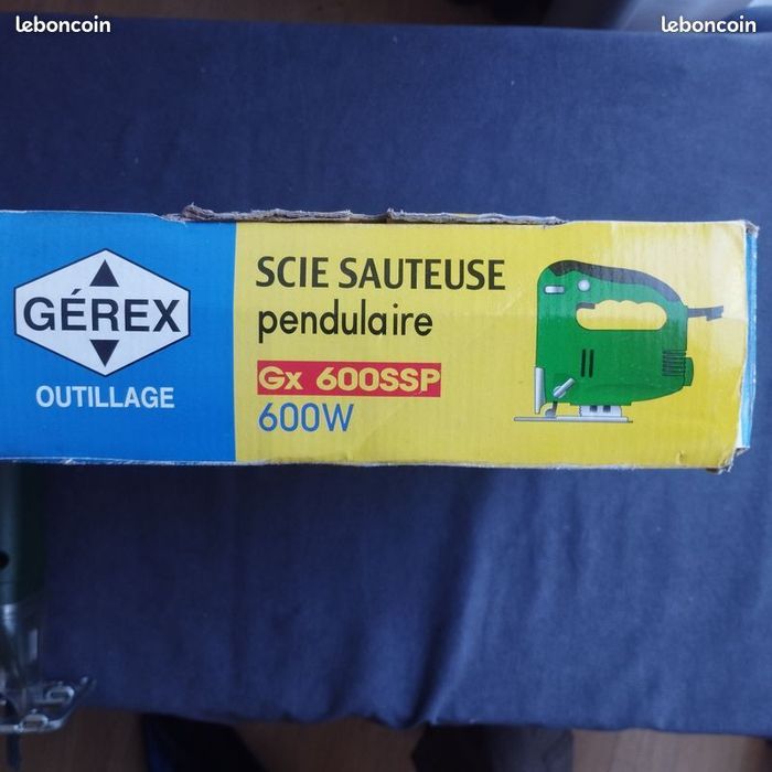 Scie sauteuse pendulaire 600W - photo numéro 10