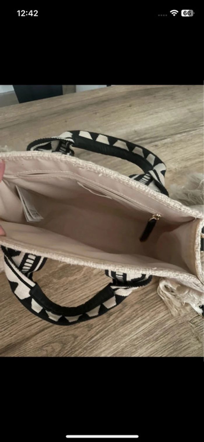 Sac cabas beige à frange liseré motif ethnique noir - photo numéro 4