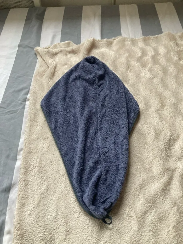 Petite serviette micro fibre pour cheveux Shein - photo numéro 2