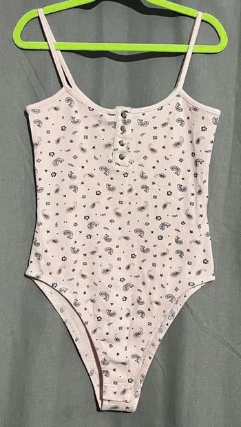 Body femme fine bretelle taille S jennyfer très peu porté