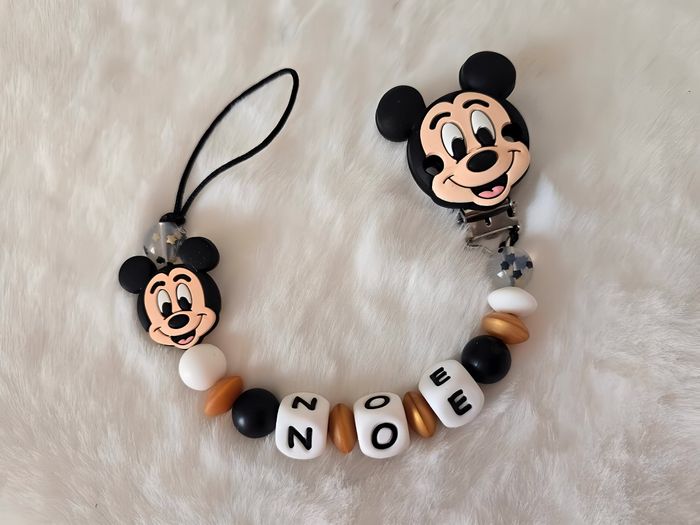 Attache sucette personnalisé en silicone mickey