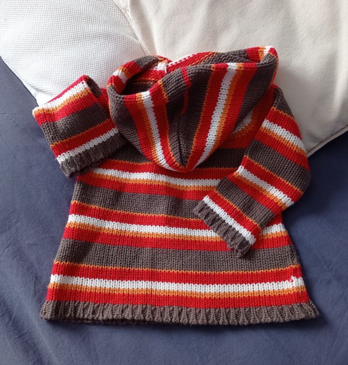 Pull capuche 12 mois - photo numéro 3