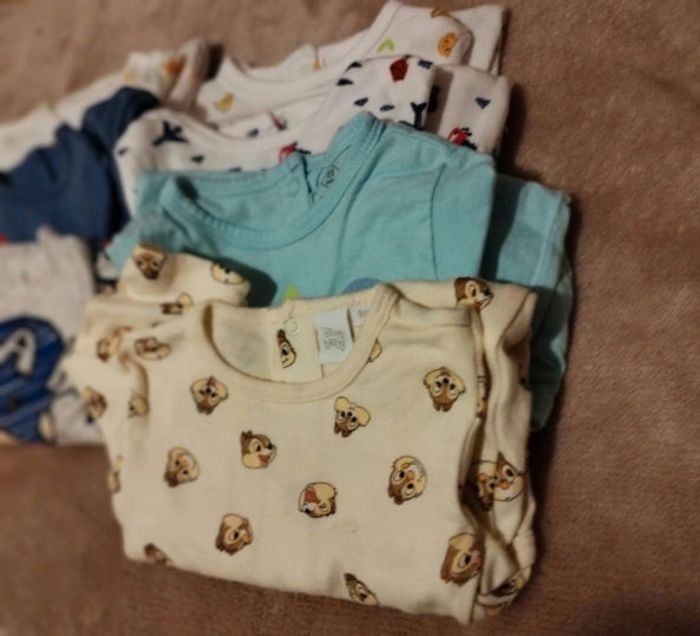 Lot de pyjamas 1 mois - photo numéro 3
