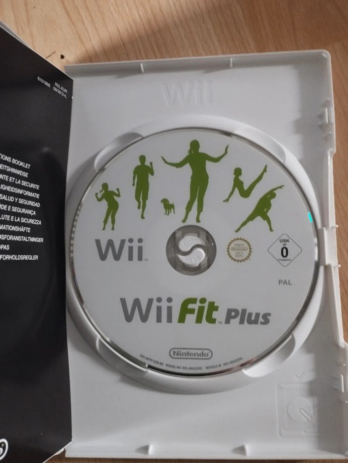 Jeu Wii Fit plus - photo numéro 2