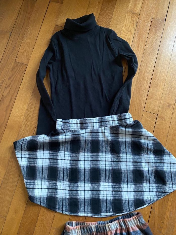 Jupes et haut Gèmo - photo numéro 2