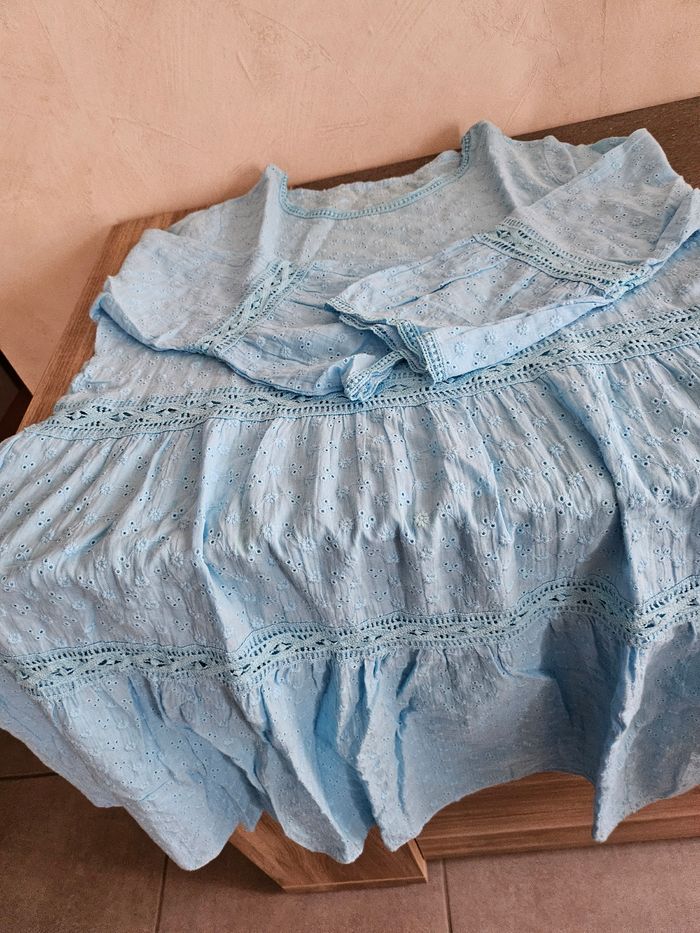 Robe ciel dentelle - photo numéro 2