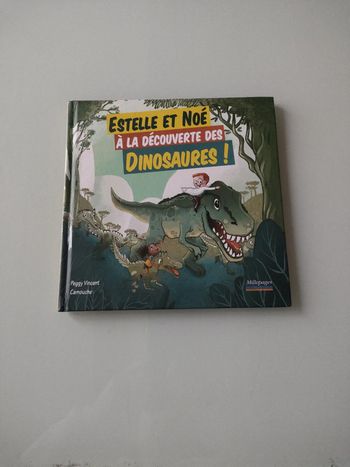 Livre Estelle et Noé à la découverte des dinosaures