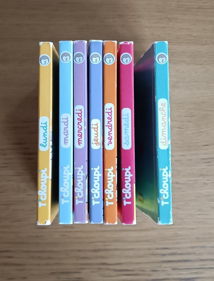 LOT : 7 mini-livres T'choupi 1 histoire par jour 2 ans + - photo numéro 2